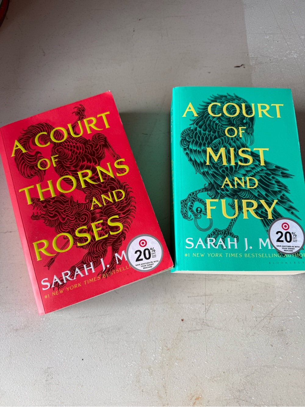 A court of rose and thorns first 2 books